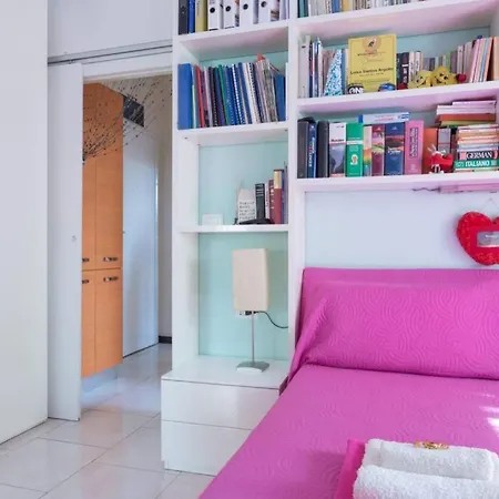 Πανσιόν Bright & Cozy With Balcony Μιλάνο